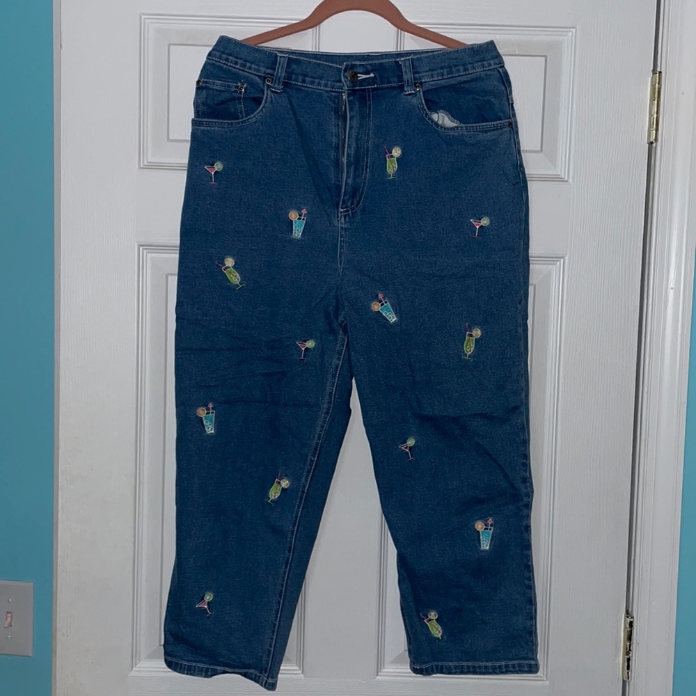 Vintage! Denim capri’s with cocktail embroidery